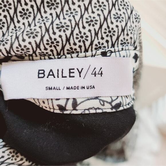 BAILEY 44 BLACK/WHITE SLEEVELESS BUTTON DOWN DRESS SIZE SMALL - Picture 6 of 9